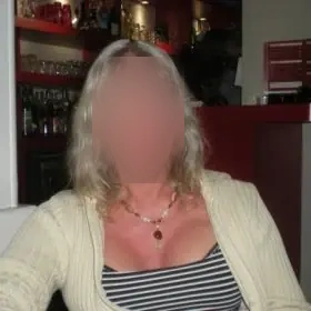 Trans coquine disponible immédiatement à Larmor-Plage